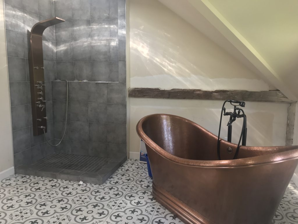 modern-farmhouse-freestanding-copper-tub