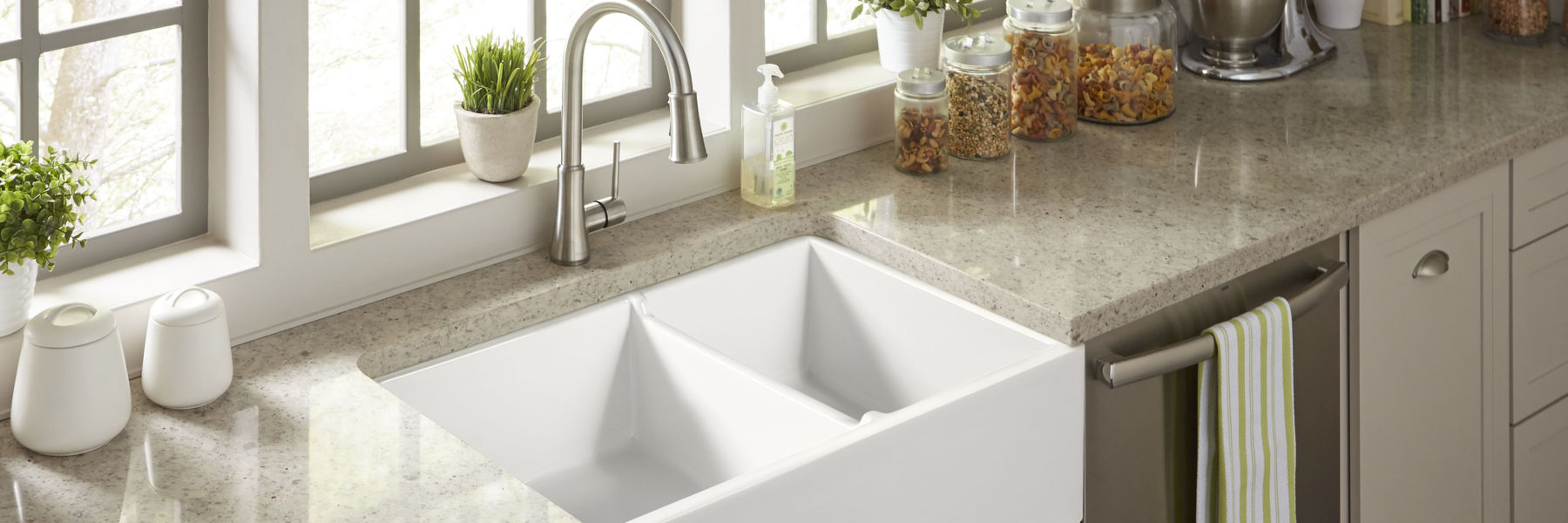 fireclay-farmhouse-kitchen-sink-white-brooks