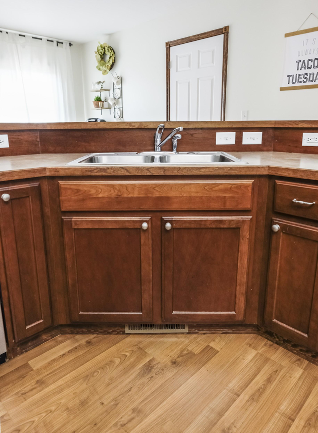 Fireclay Farmhouse Kitchen Sink, How Much Is It To Install A Farmhouse Sink