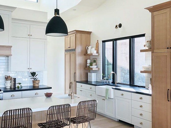 Organized-farmhouse-kitchen