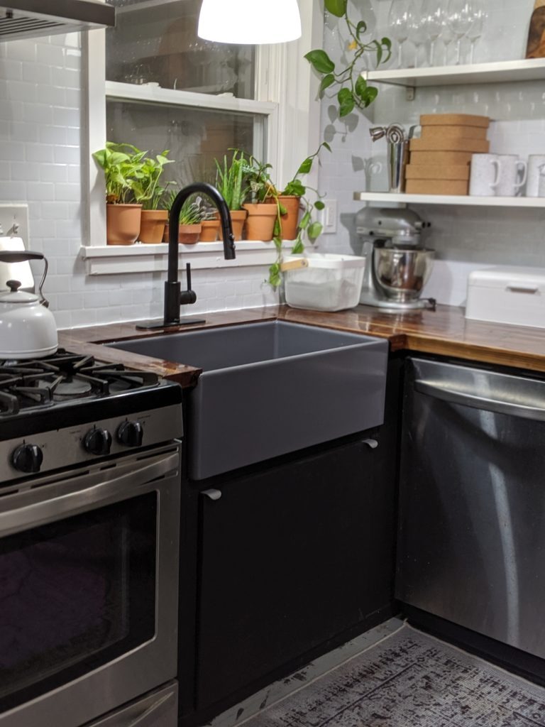 New Fireclay Sink Changes Up The Vibe